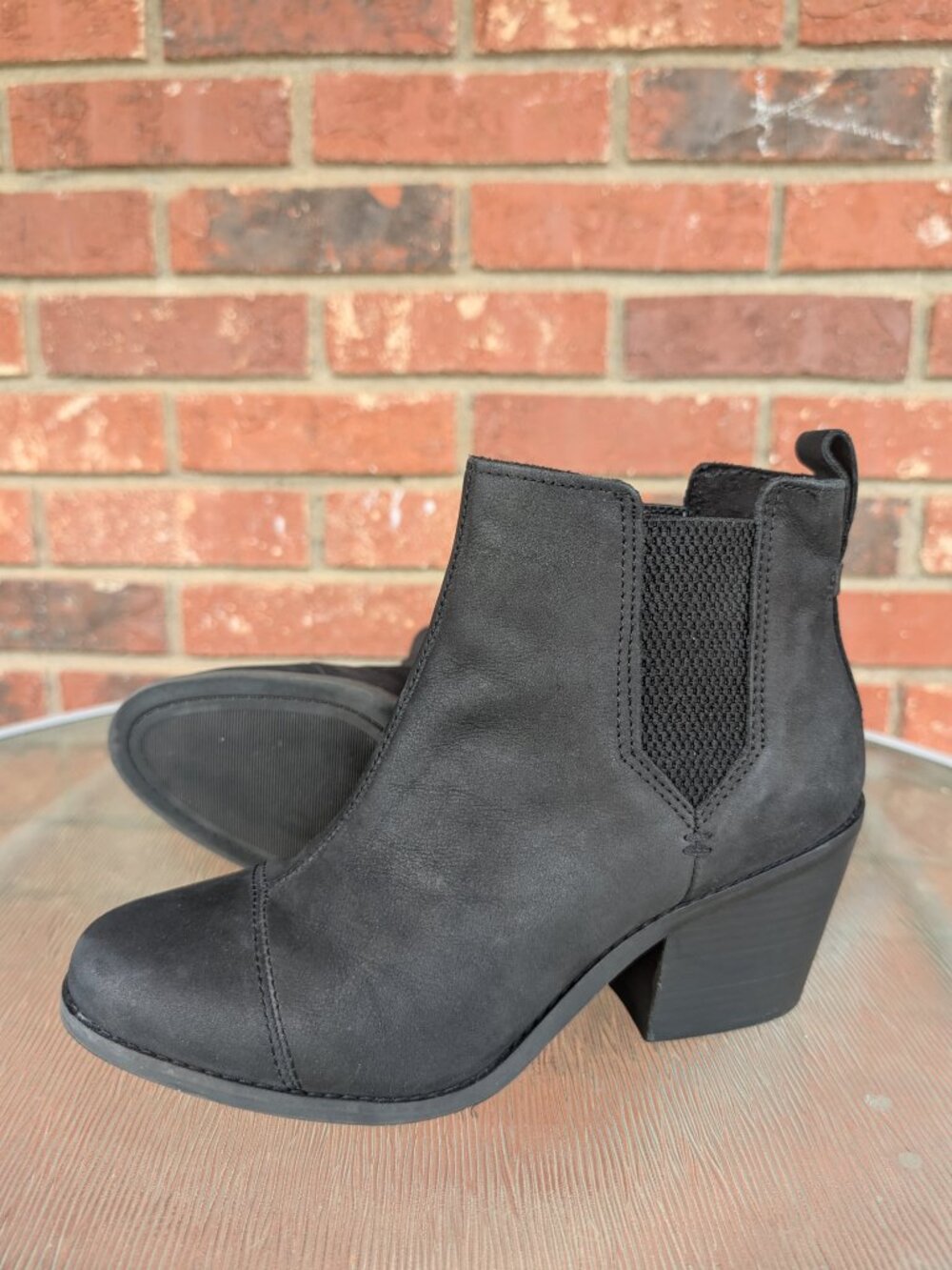 Women's TOMS Black Leather Ankle Boots Size 8